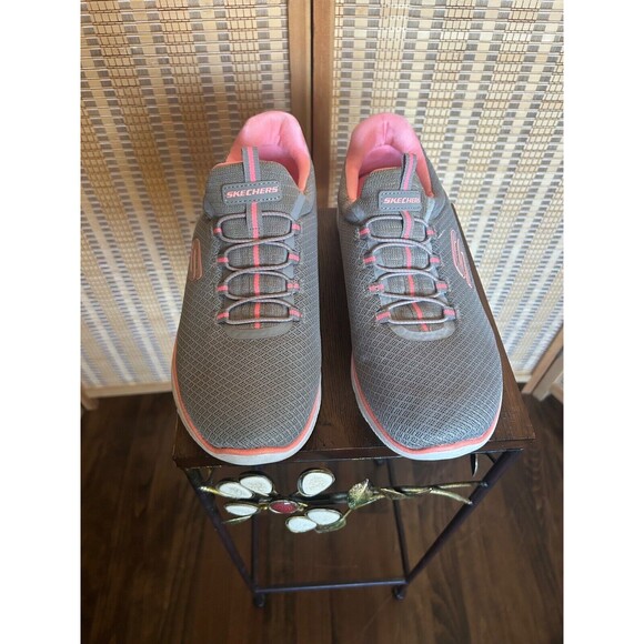 SKECHERS Shoes - Skechers SUMMIT Sneakers Wide Fit Memory Foam 12980W  Womens size 11W XLNT